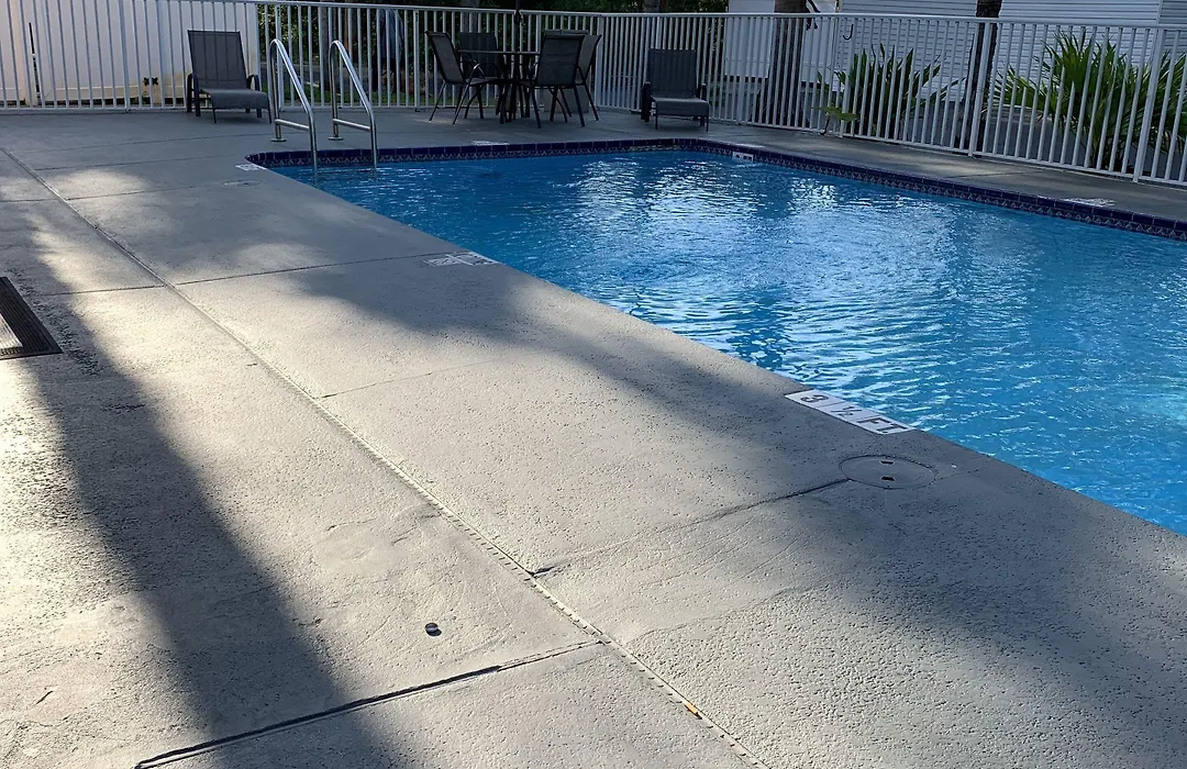 Econo Lodge Wesley Chapel I-75-1
