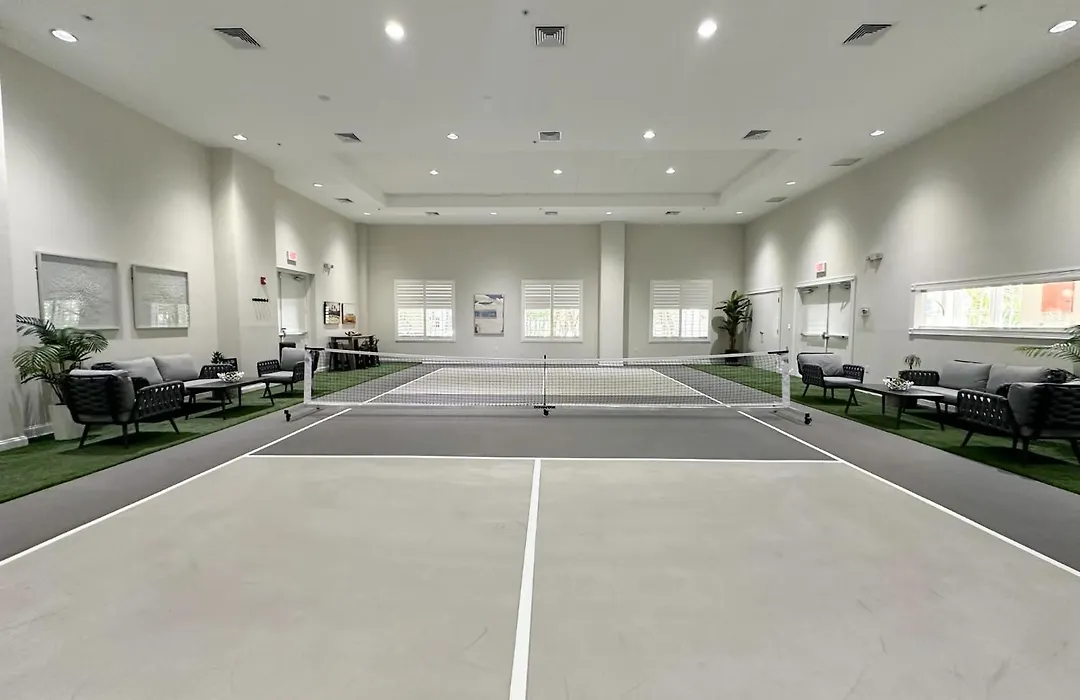 Villa Valbuena Palm Oasis In-Laws Quarters 4-Story Unit With Rooftop Retreat-1
