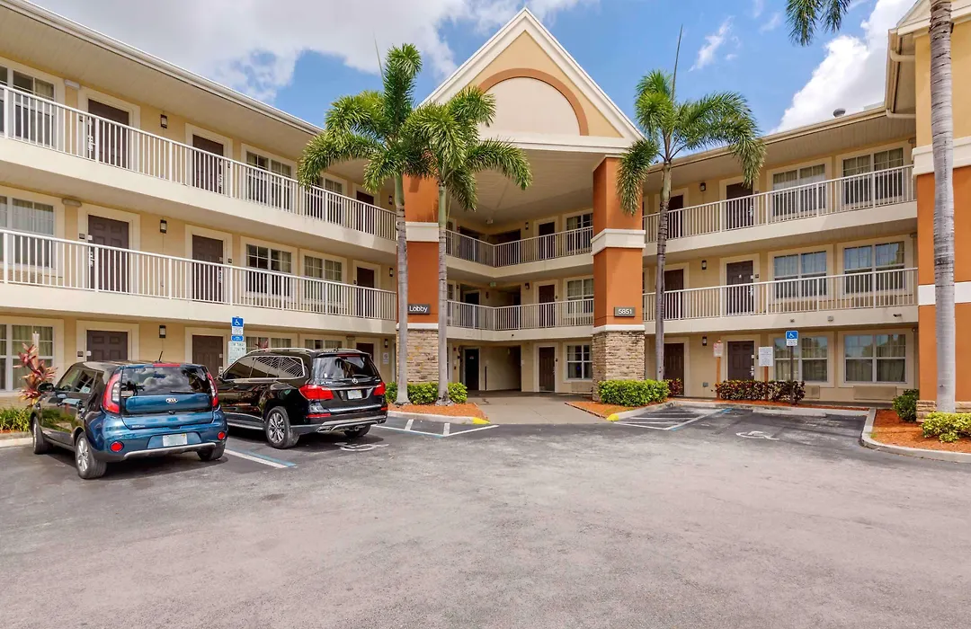 Extended Stay America Suites - Fort Lauderdale - Cypress Creek - Andrews Ave-1
