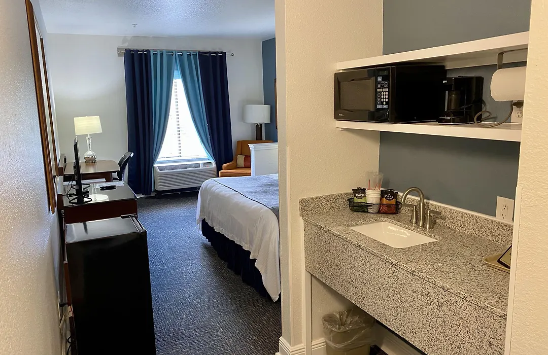 Luxury Suites-1