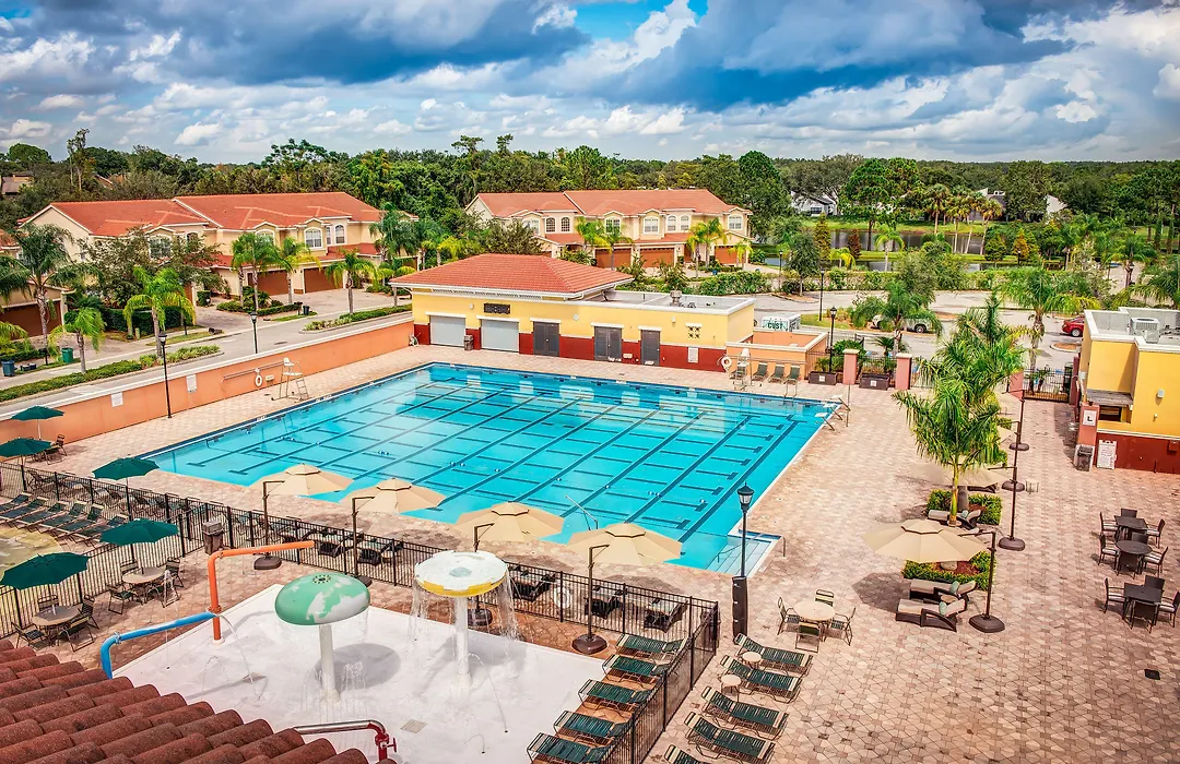 Emerald Greens Condo Resort-1