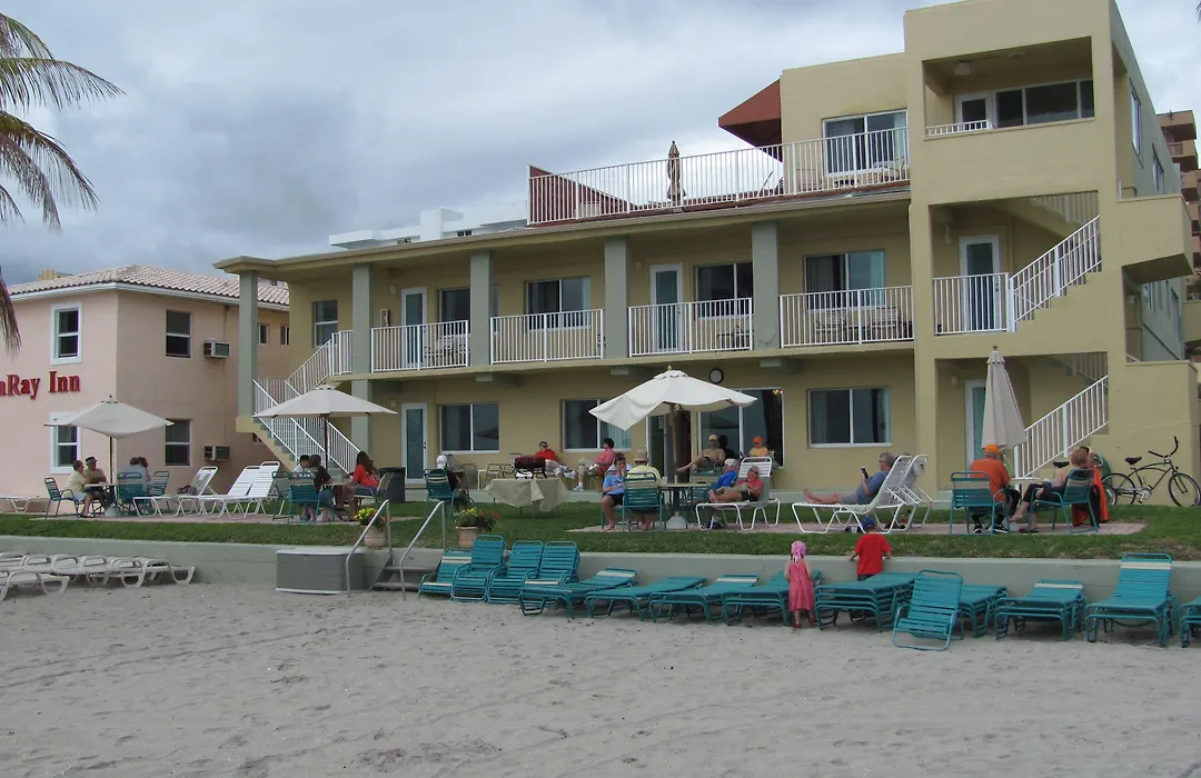 Enchanted Isle Hollywood Beach Resort-1