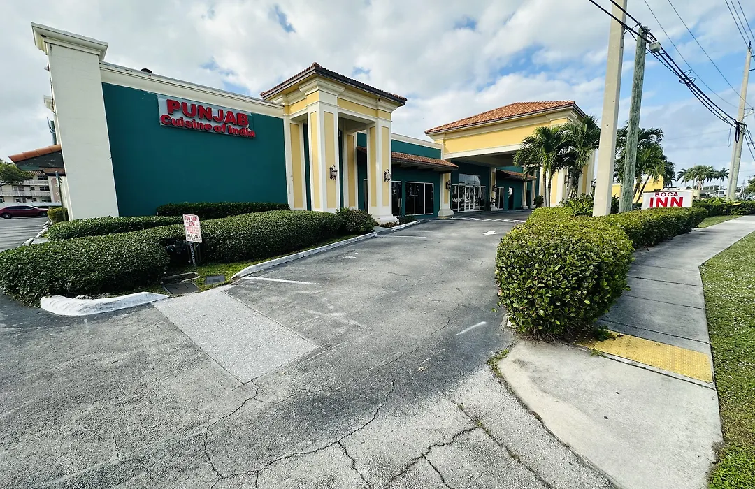 Boca Inn-1