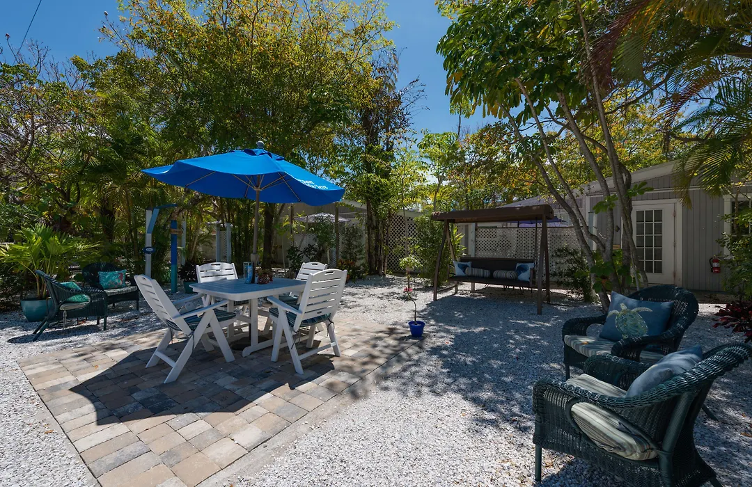 Tarpon Tale Inn-1