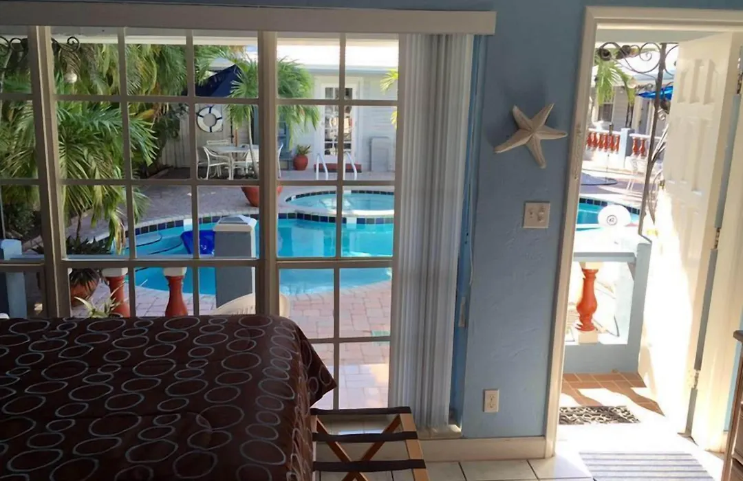 Coral Reef Guesthouse-1