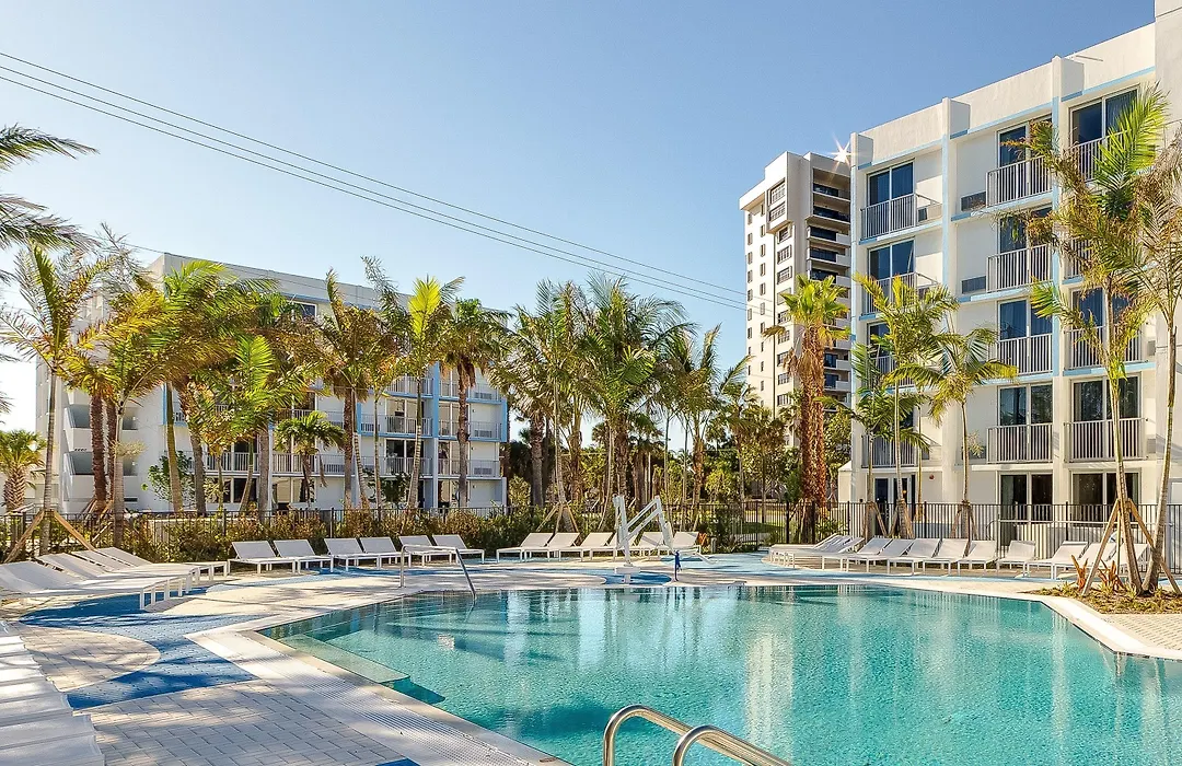 Plunge Beach Resort-1
