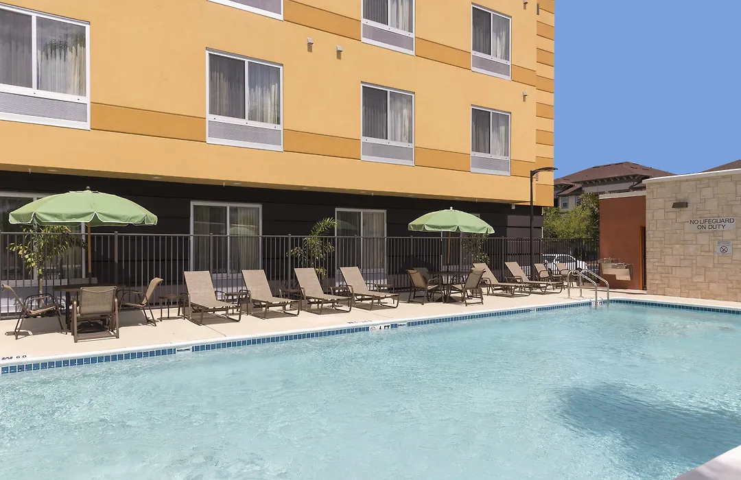 Fairfield Inn & Suites By Marriott Orlando Kissimmee/Celebration-1