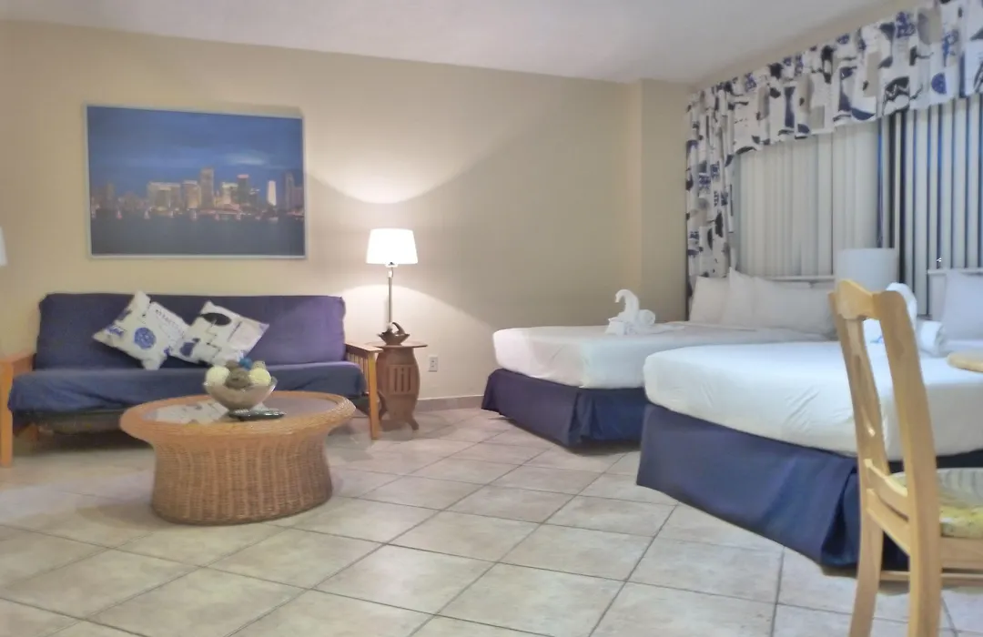 Ocean Front Casablanca Studios With Full Kitchens & Beach Access By Bl Rentals-1