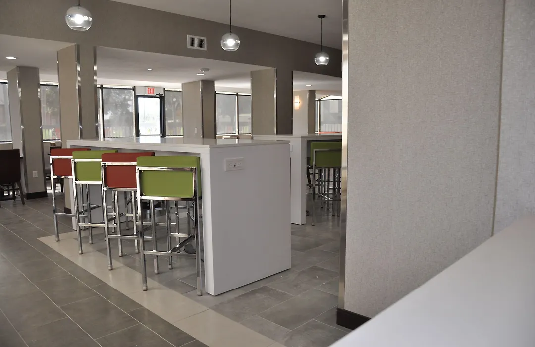 Nobile Hotel Parkway At Celebration Orlando Very Close To Disney Theme Parks-1