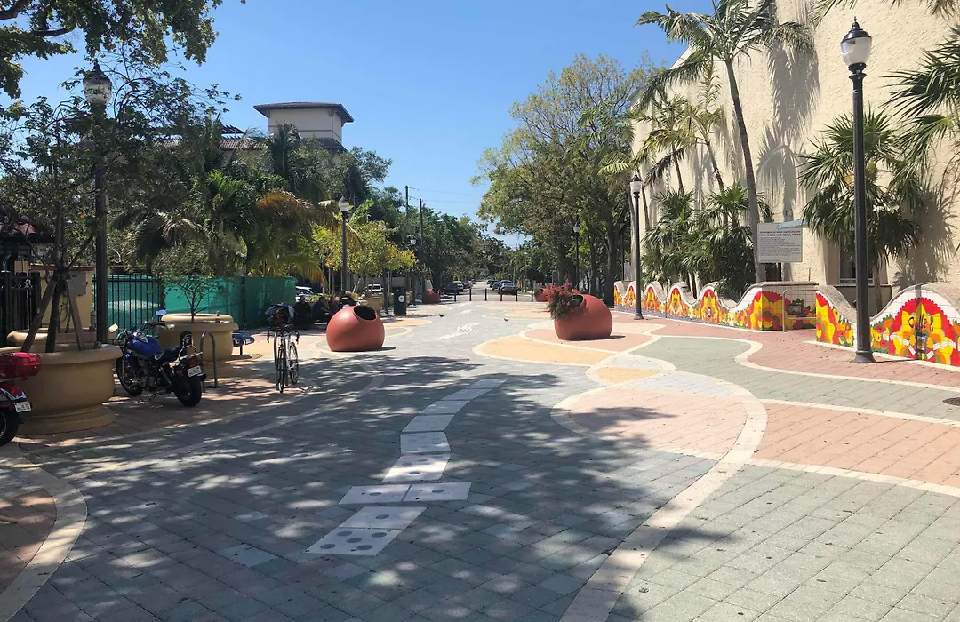 Zbunkz - Little Havana-1