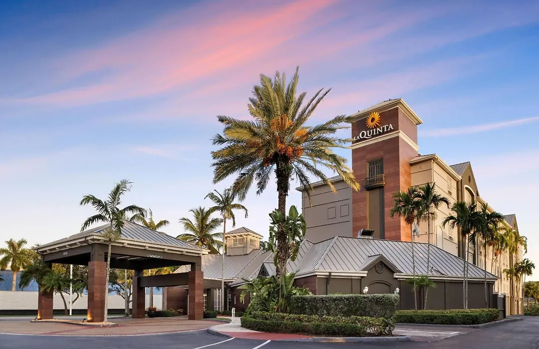 La Quinta By Wyndham Miami Airport West-1