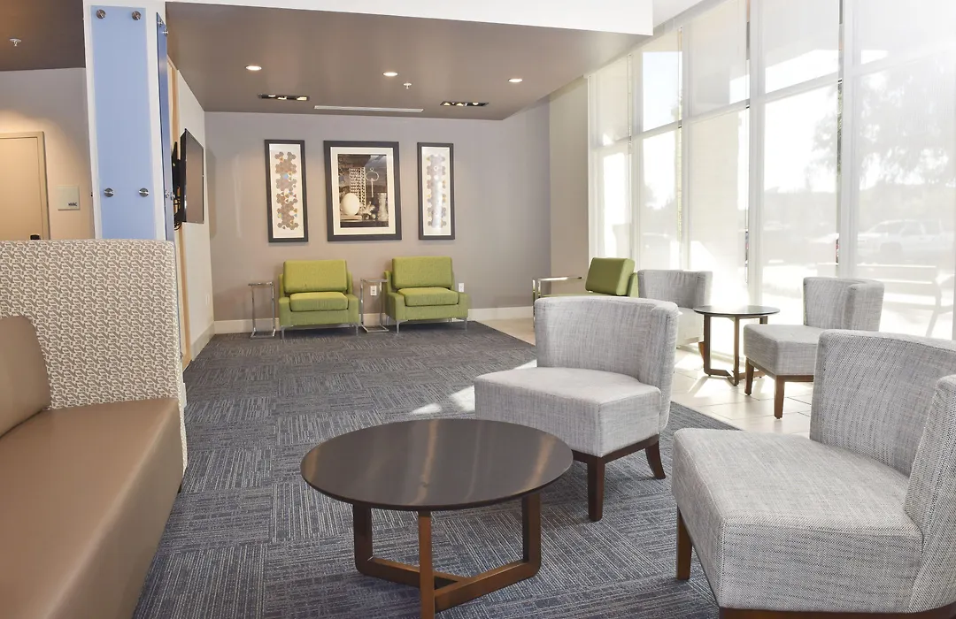 Holiday Inn Express & Suites - Orlando - Southeast By Ihg-1