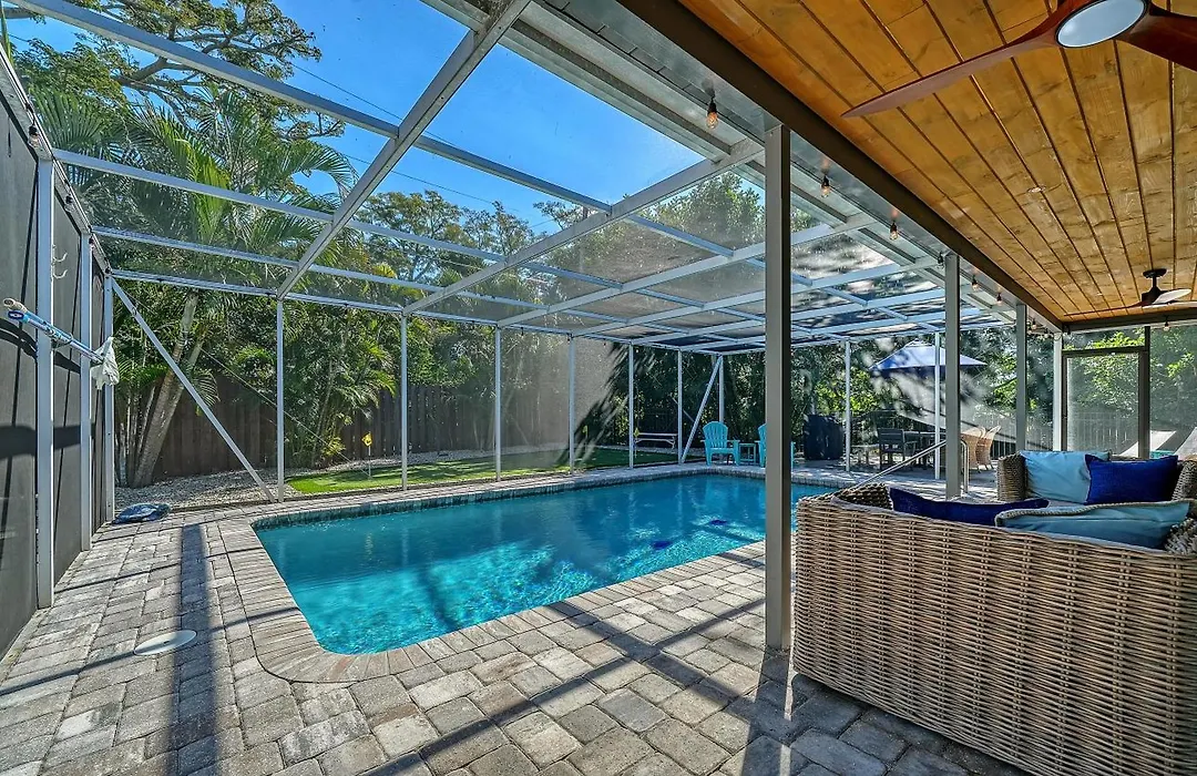 Heated Pool Home - Close To Beaches, Restaurants & More!-1