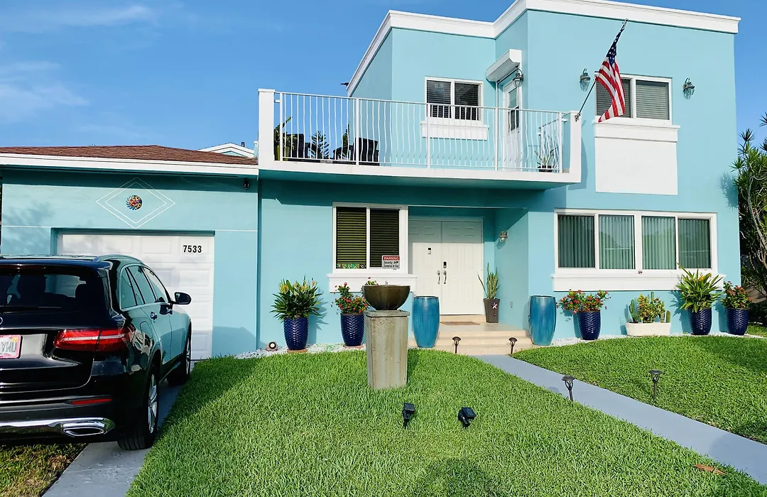 Blue House Miami-1