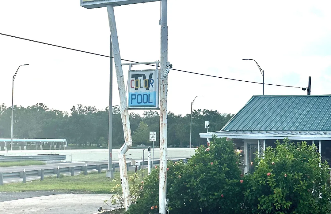 Motel 301-1