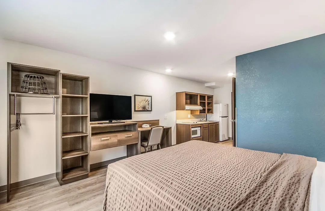 Woodspring Suites Doral Miami Airport-1