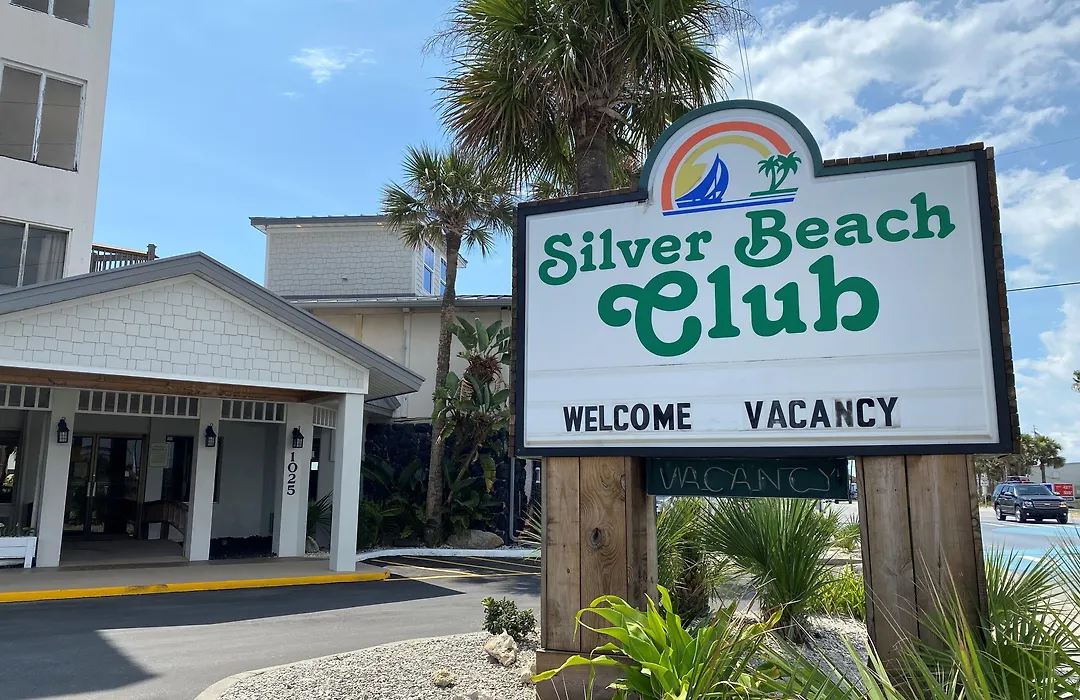 Silver Beach Club By Silver Beach Club Association-1