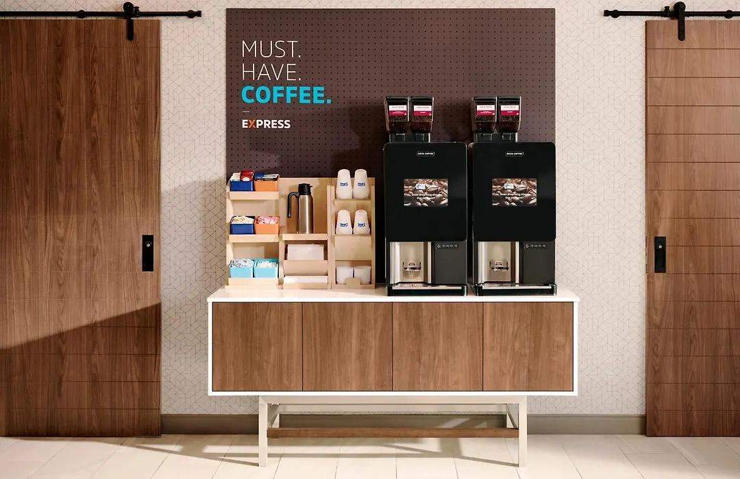 Holiday Inn Express Miami Airport-Blue Lagoon Area By Ihg-1