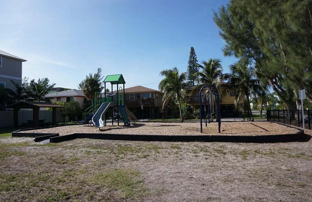 Anna Maria Island Tree House-1
