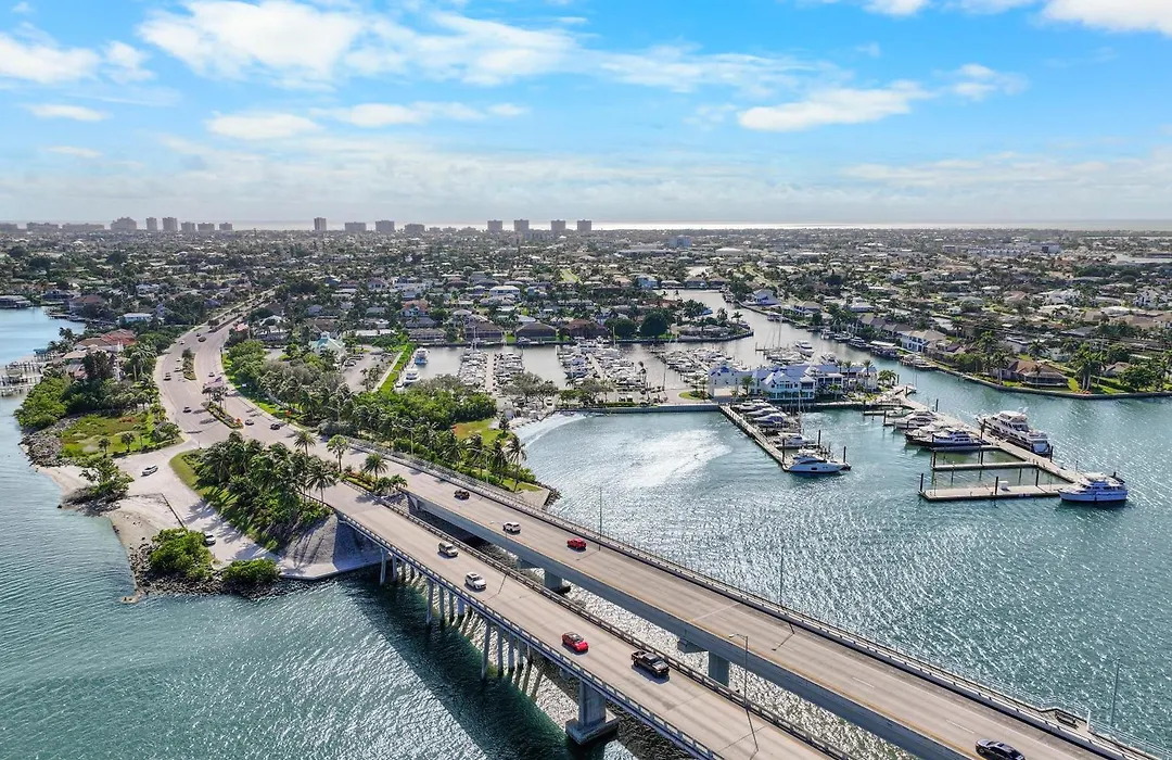 Beachfront Condo With Huge Views/Pools/Tennis/Grills-1