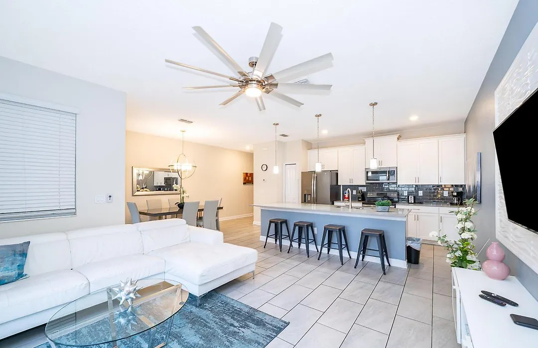 4833Nf Townhouse 4 Bedrooms & 3 Bathrooms + Pool-1