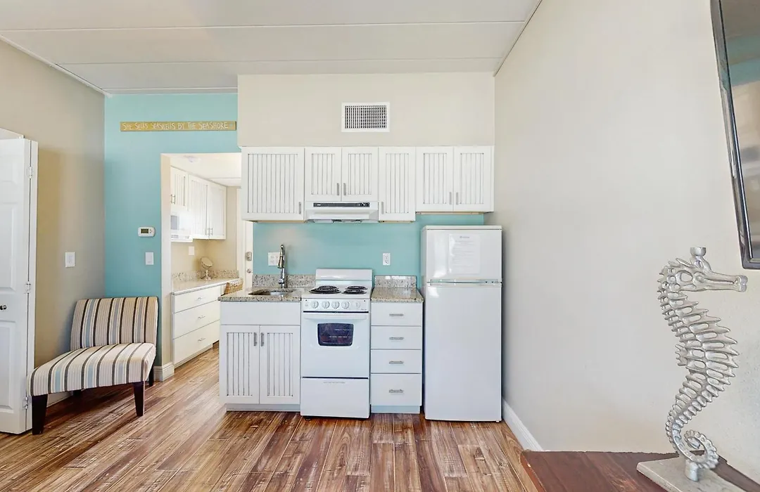 Bungalow Beach Place 6-1