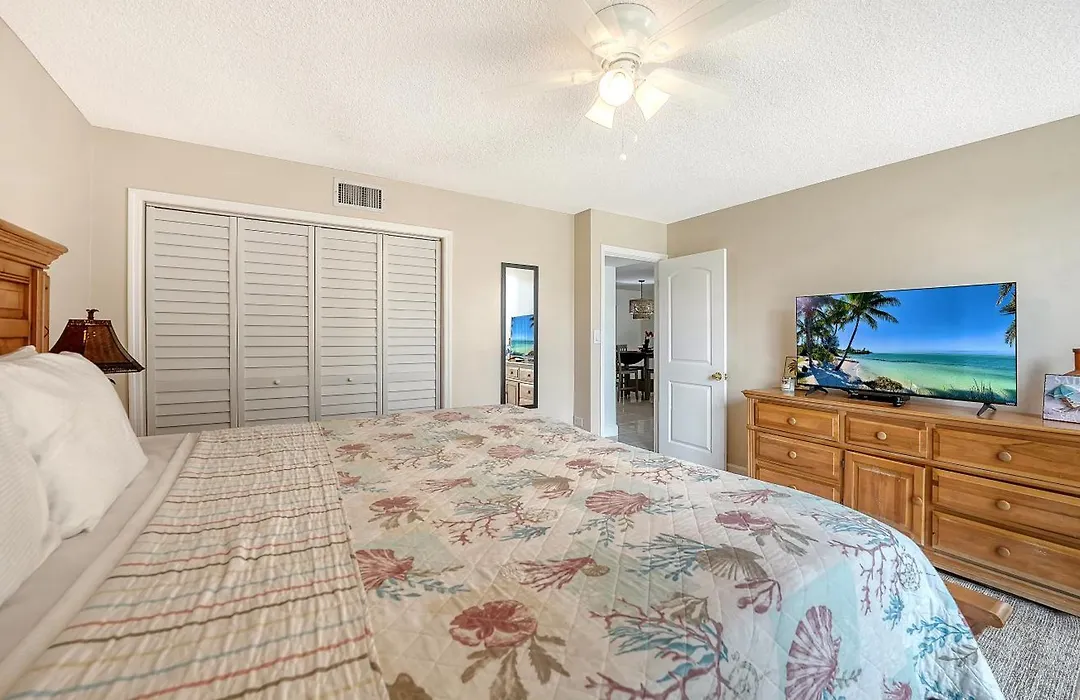 King Bed - Walk To St. Armand'S Circle And Lido Beach In Minutes!-1