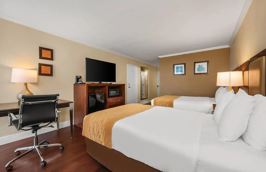 Comfort Inn Oceanside Deerfield Beach-1