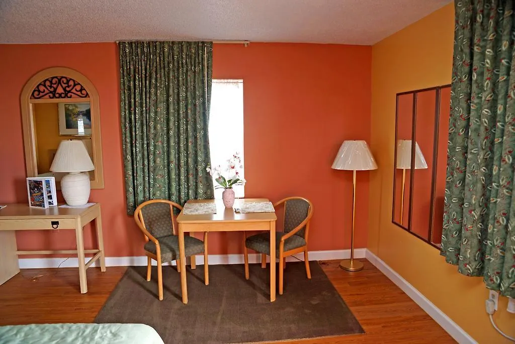 Beachwalk Inn-1