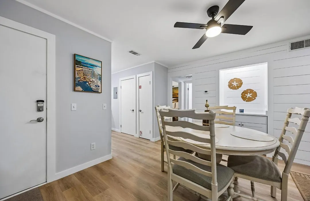 8A Amelia Landings Condo-1