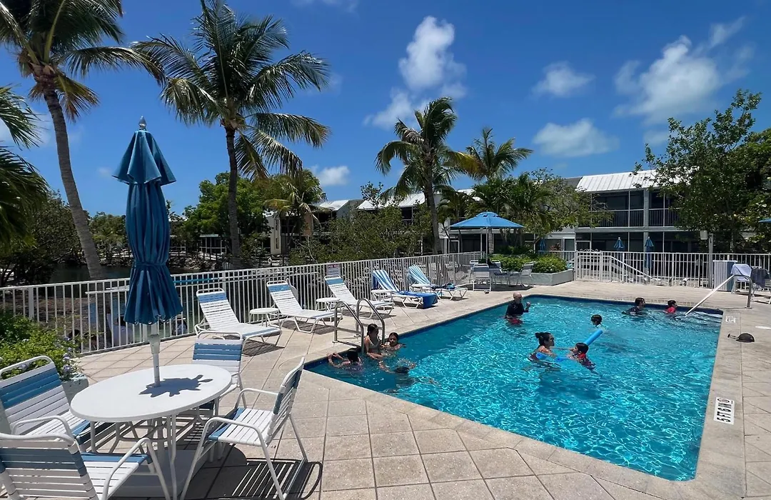 Full Time Lic Mgr - Modern Oceanfront Condo! Beautiful Ocean Views! Beach Resort! 2 King Beds!-1