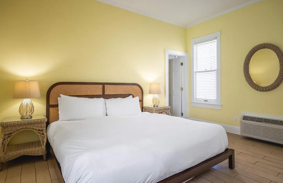 Curry Mansion Inn-1