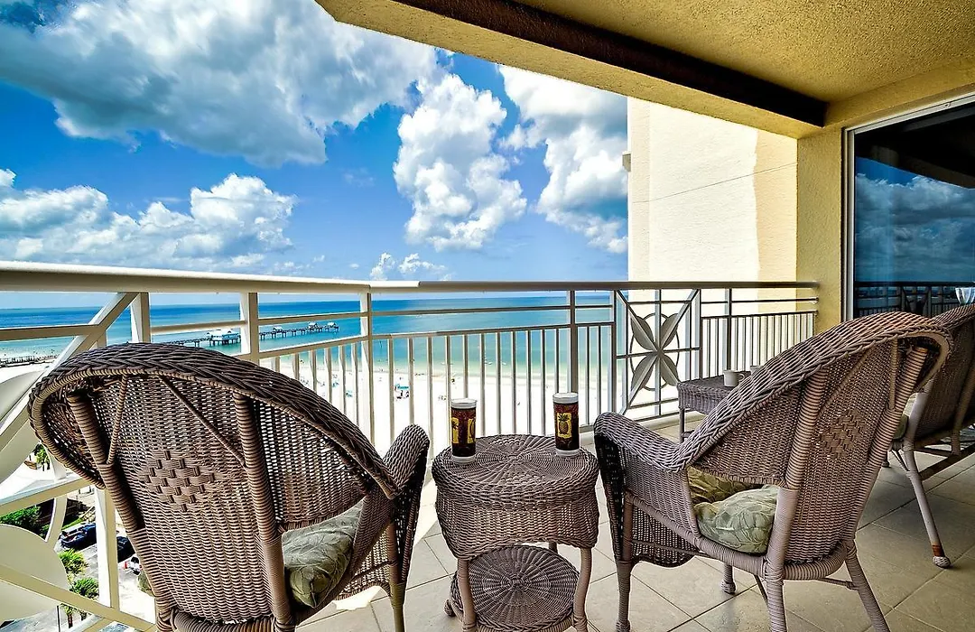 Mandalay Beach Club 1003-1