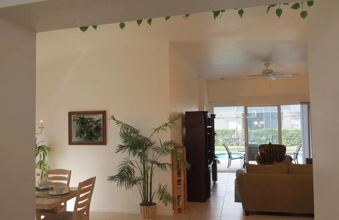 4 Bedroom Formosa Area Home-1