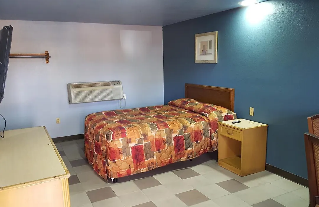 Budget Motel-1