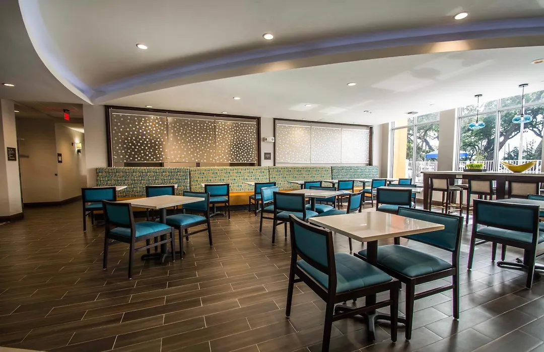 Comfort Suites Fort Lauderdale Airport South & Cruise Port-1