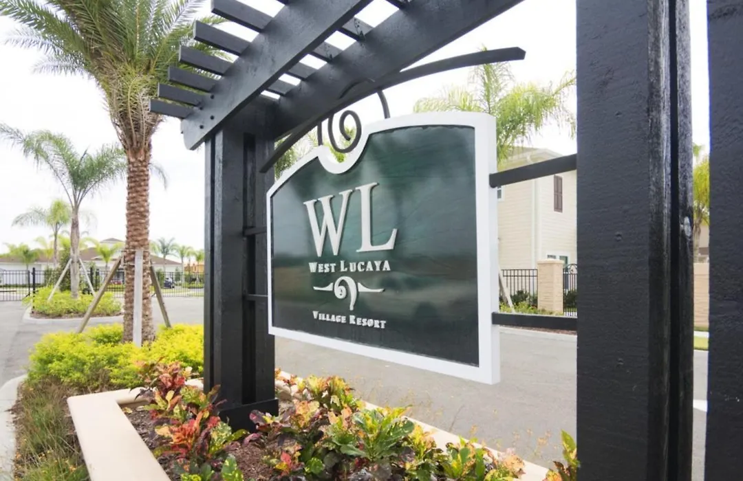 Beautiful Townhome At West Lucaya Wl8988-1