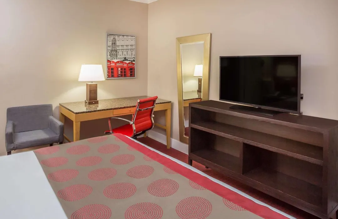 Ramada By Wyndham Miami Springs/Miami International Airport-1
