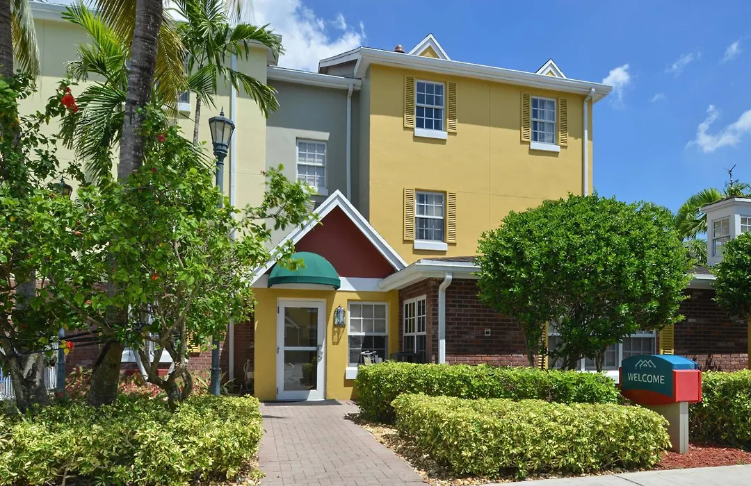 Candlewood Suites Miami Lakes By Ihg-1