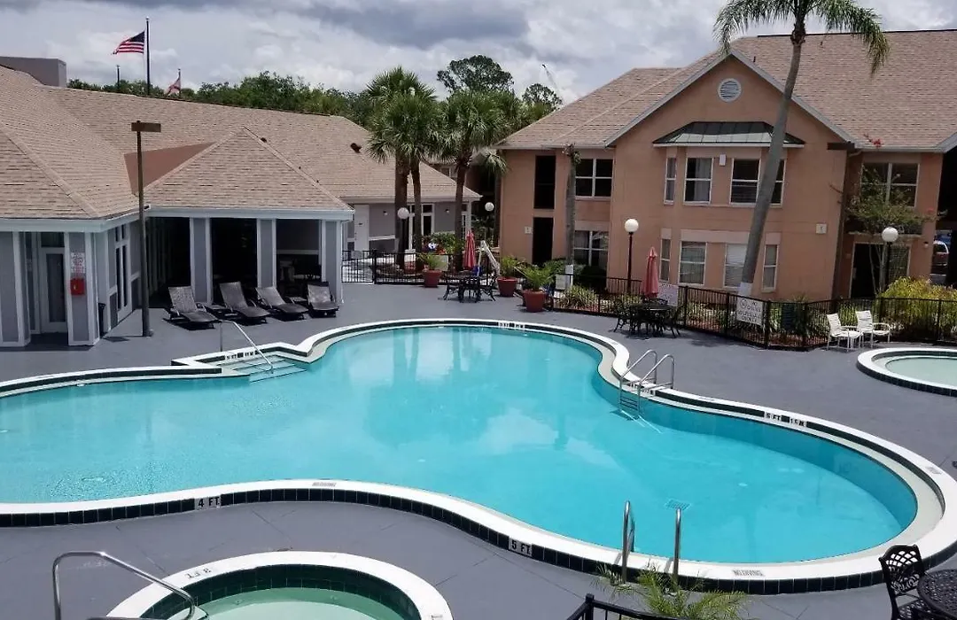 116 Serine Poolside At Parkway Palms-1