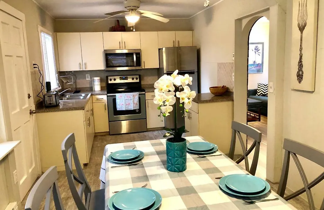 Downtown Sarasota Cottage Near Siesta Key Beaches And Golfing-1