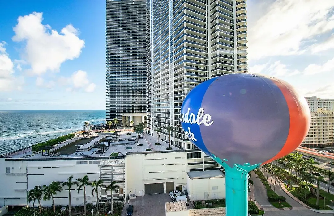 Lyfe 4111 S Ocean Dr-1