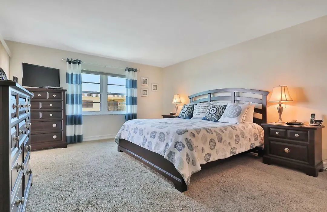 Golden Shores 603-1