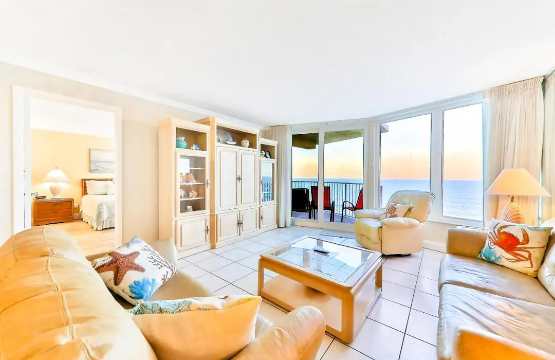 Shores Club - 1002-1