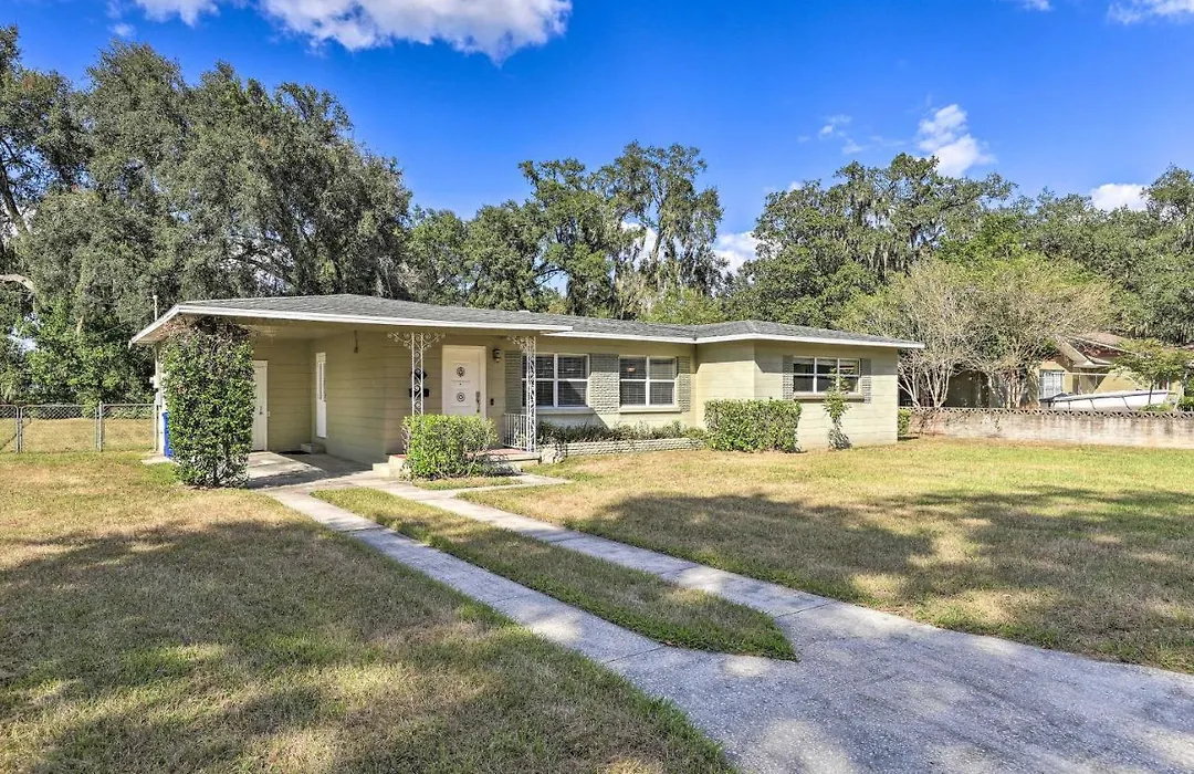 Lakeland Home W/ Large Backyard ~ 1 Mile From Fsc!-1