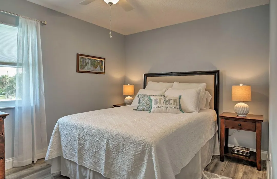 Downtown Cocoa Beach Retreat - Walk To The Beach!-1