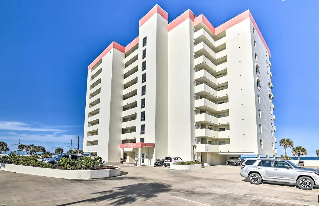 Luxe Oceanfront Condo W/ Pool, Beach Access + Gear-1