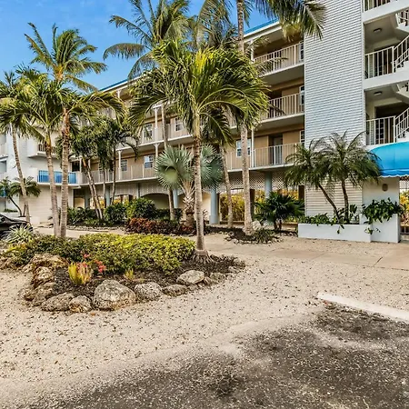 Ta15 Ocean Pointe #2210-2