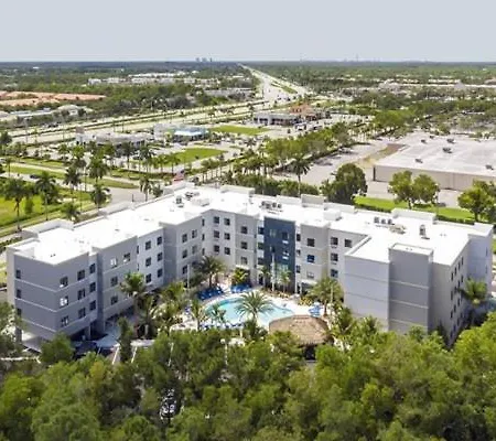 Vacation Rental Suites In Pristine Naples Florida-2
