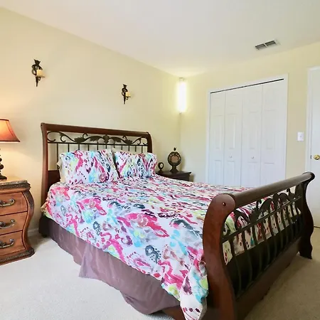 Perfect Large Gated Home W Pool Near Golf Course-3